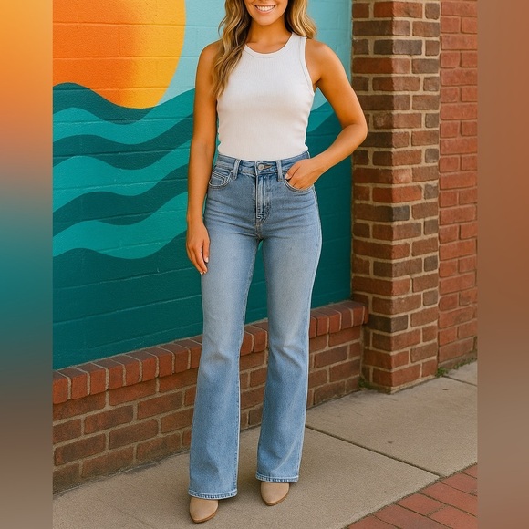 Old Navy Women High Rise Flare Denim Stretch Jeans Size 4 Casual Hippie Boho - Picture 9 of 9